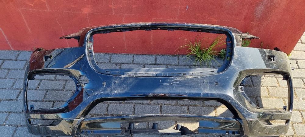 Parachoque jaguar F pace