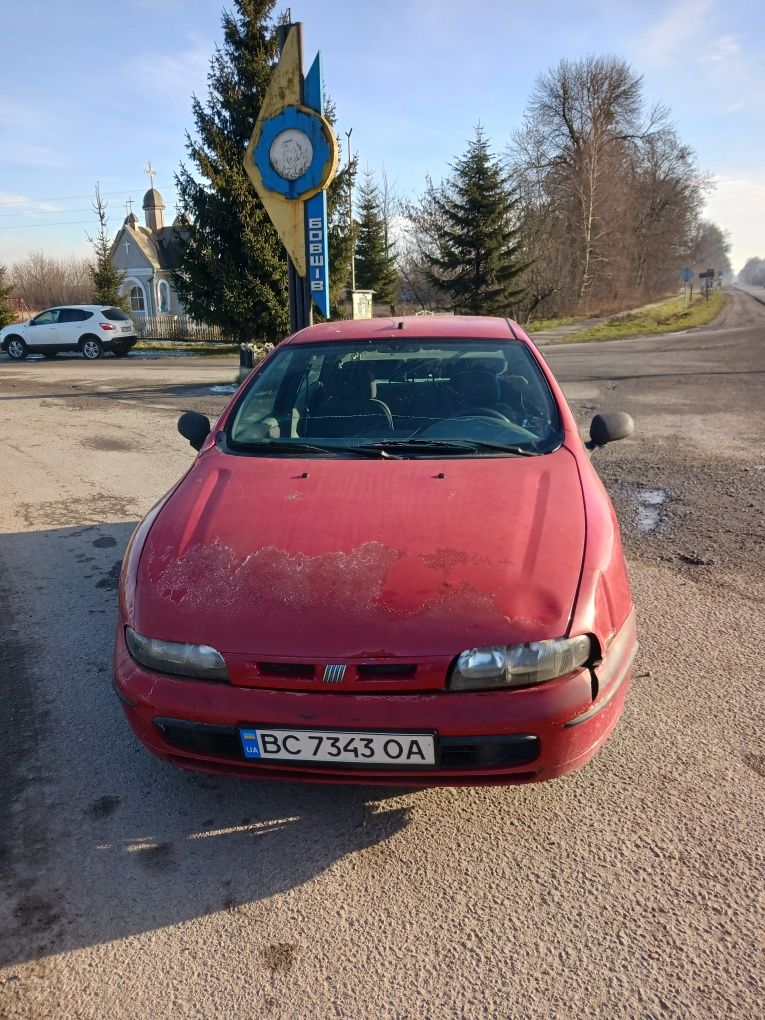 Продам дешевий,економний авто Фіат брава