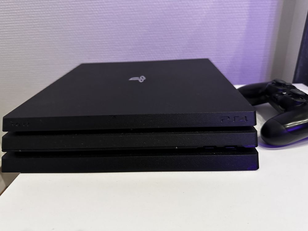Konsola Sony Playstation 4 PRO z dyskiem 1 TB (1000GB)