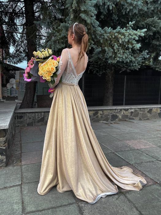 Сукня випускна розміром s, 42 на ріст 174