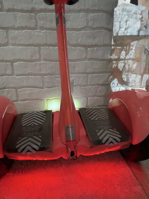 Сігвей MiniRobot 54.8v-241wh