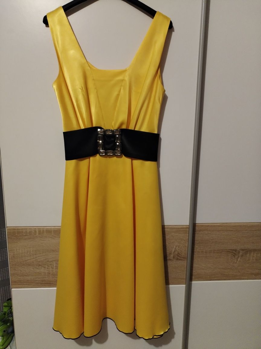 Piękna sukienka "Pszczółka", rozmiar 36