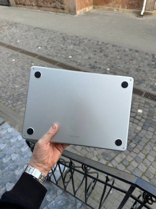 MacBook Air 13’ 2025 M4 16ram 256ssd Midnight Silver NEW Open Box