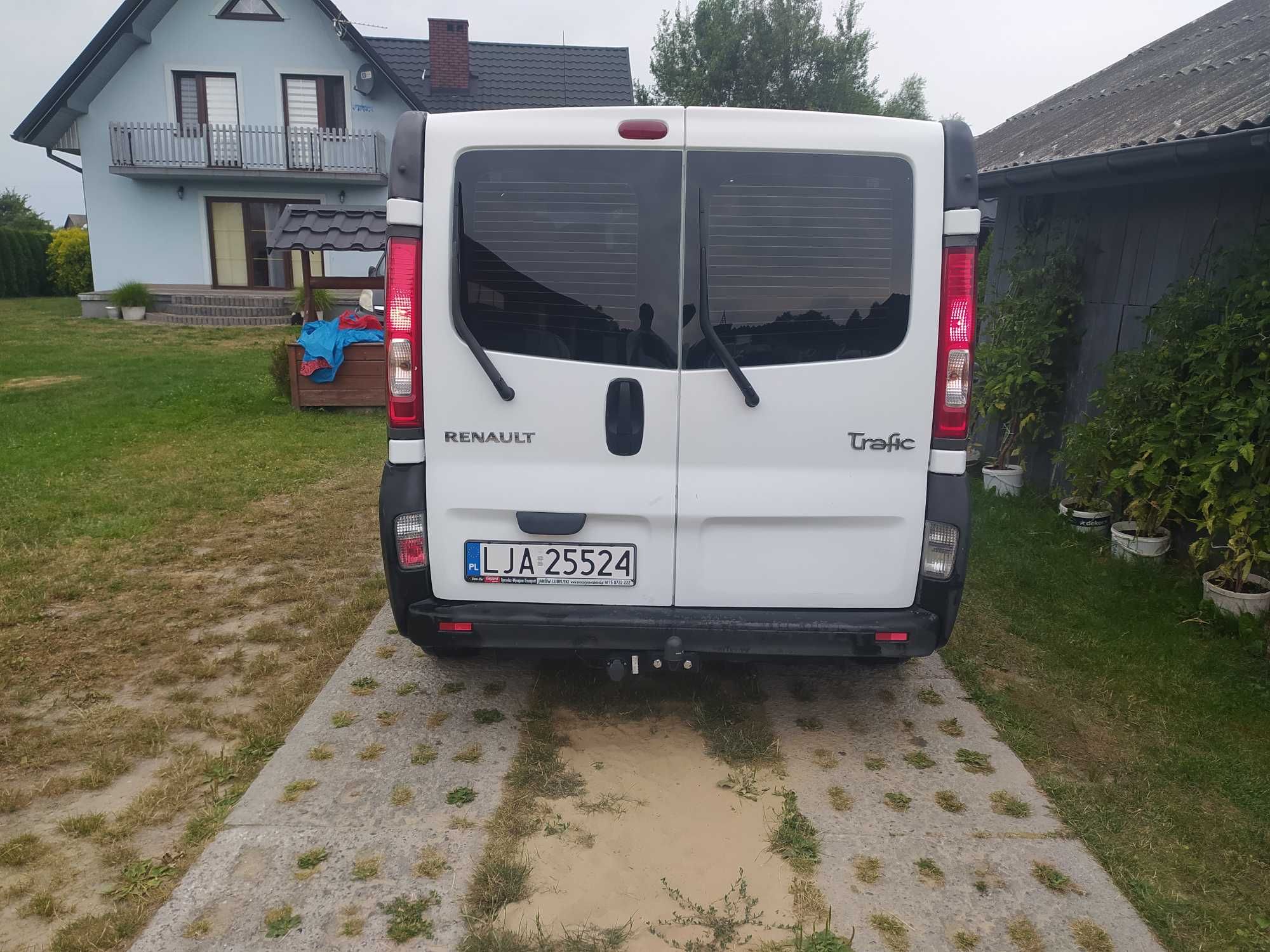 Renault Trafic 2.0 dCi 9-osobowy