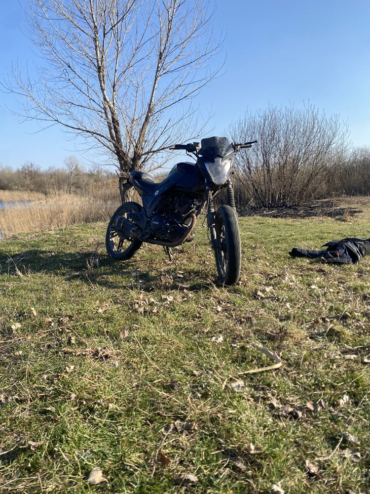 Продам Спарк р28