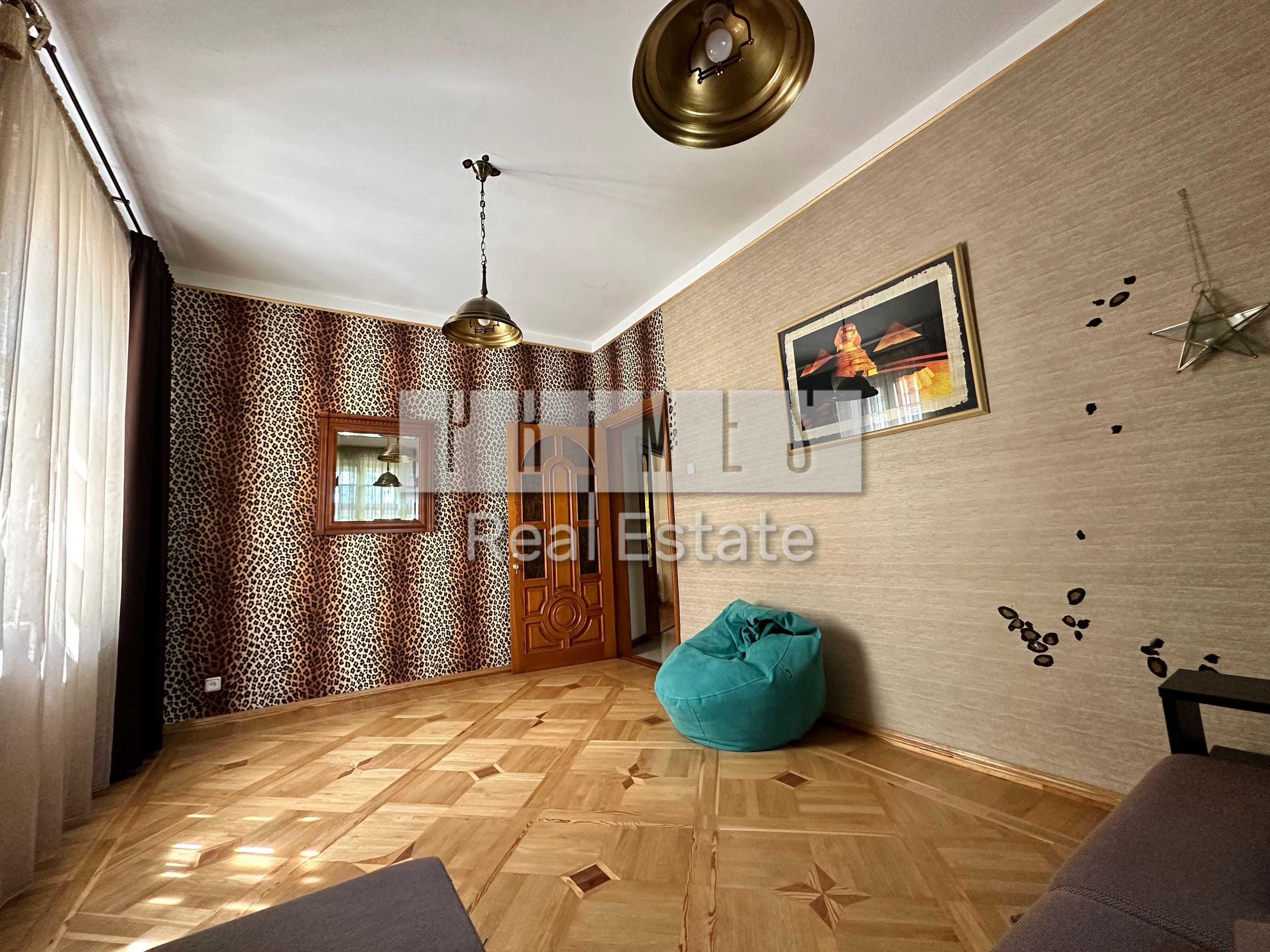 Продаж будинку 360м2, 16 соток, Тарасівка.  583$/m2