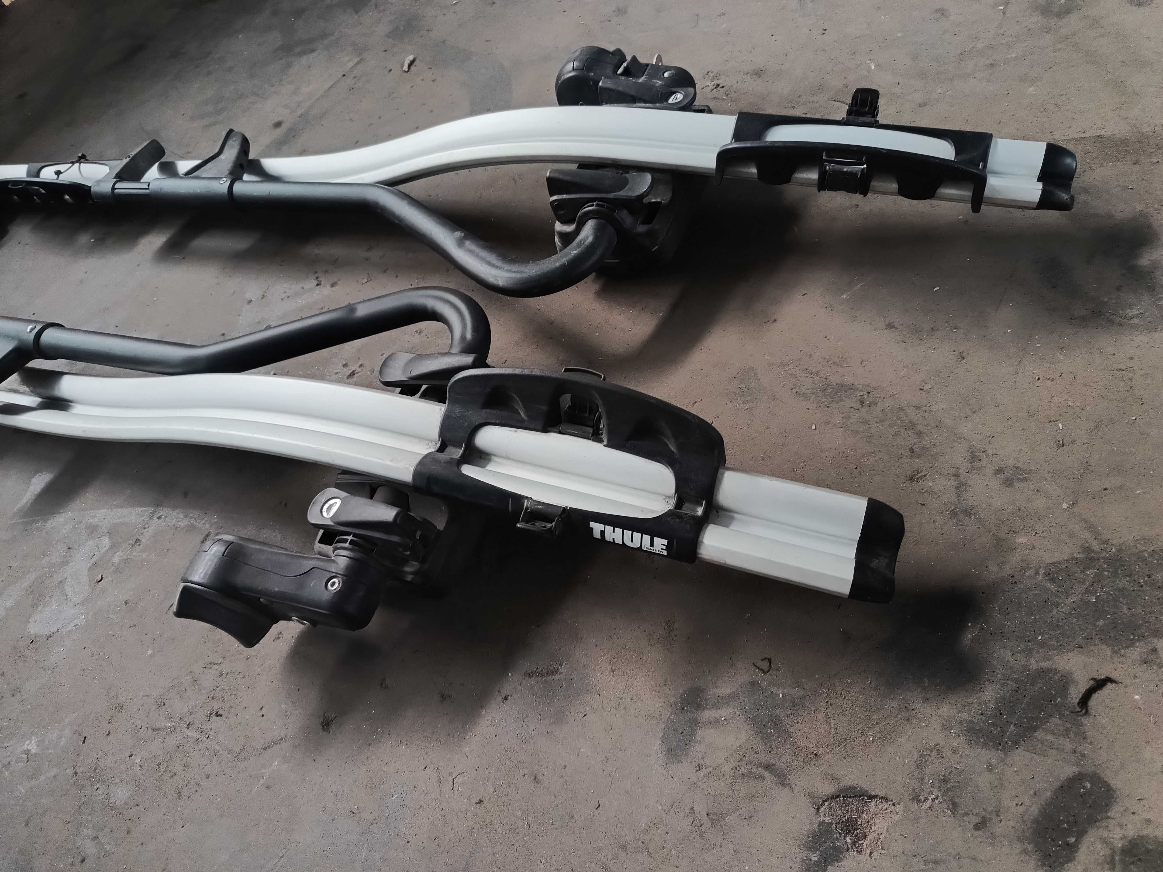 Bagażnik rowerowy THULE - belki + rampy
