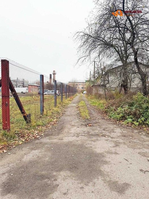 Продаю виробничо-складське приміщення в с. Вістова