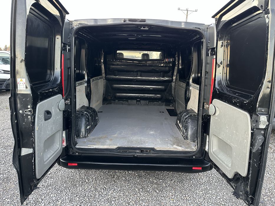 Opel vivaro nissan primastar renault trafic KLIMA 2013 rok