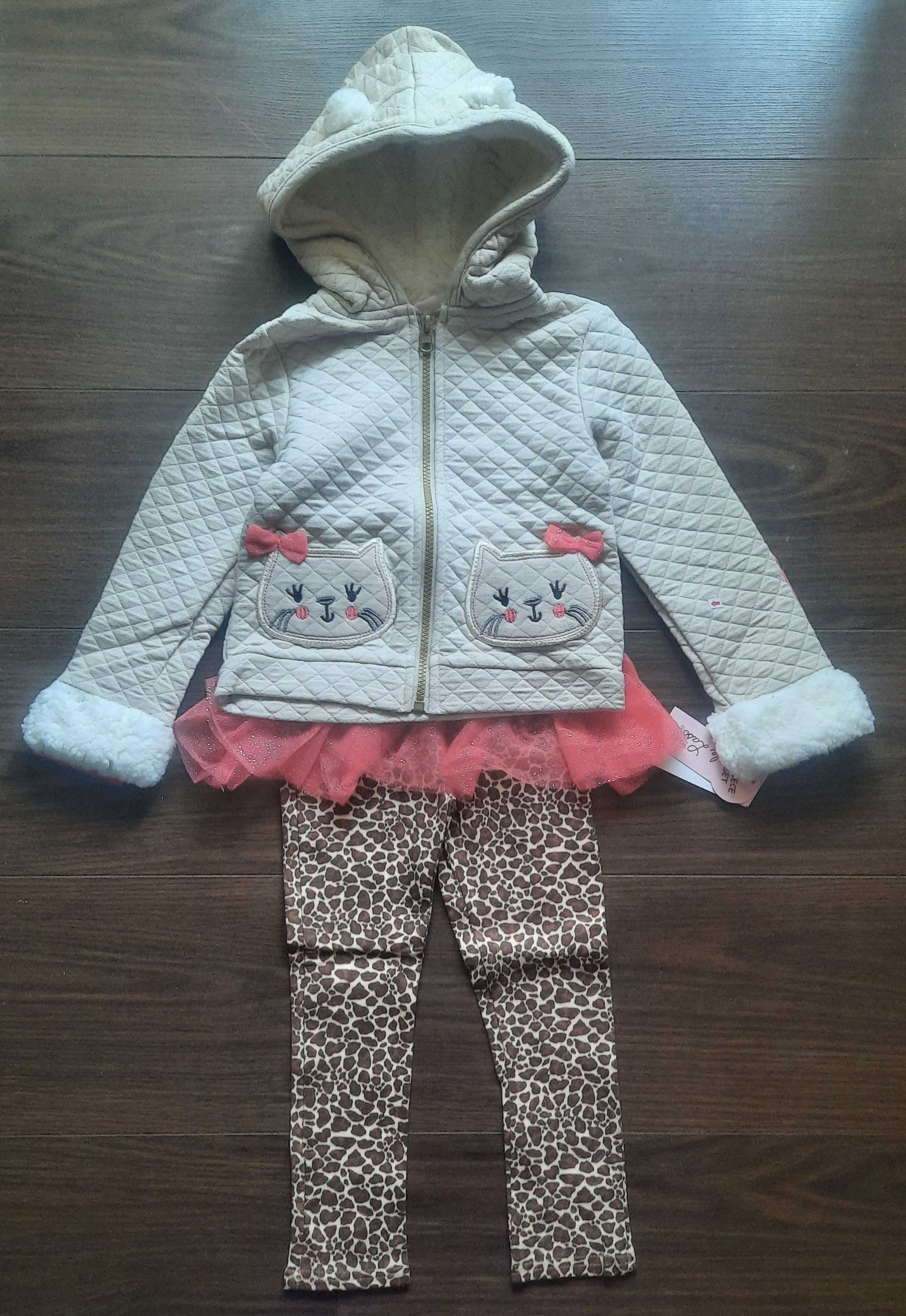 Новый костюм: туника, легинсы, курточка Hallo Kitty на девочку 3-4Т