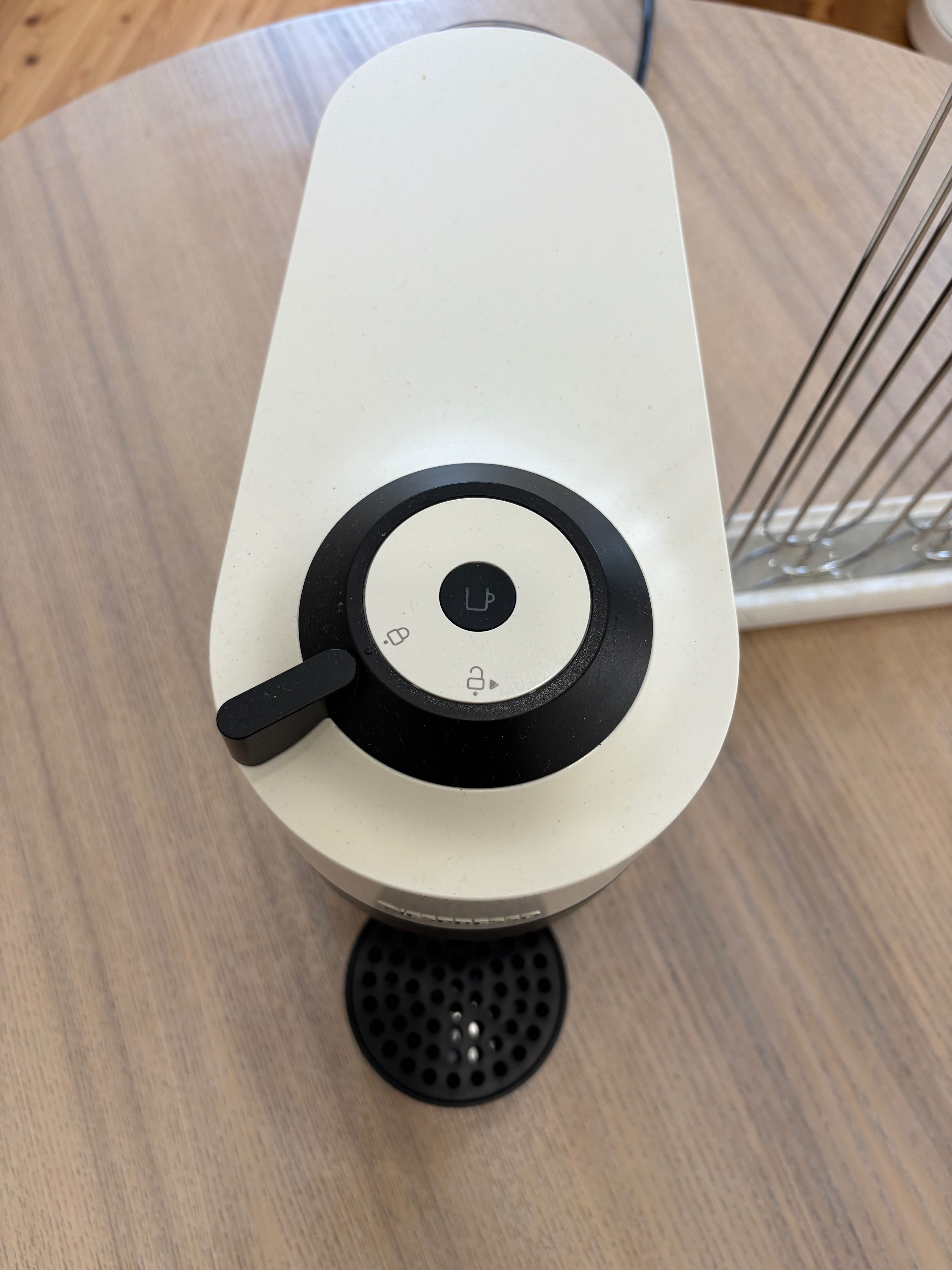 Máquina de Café Nespresso Vertuo Pop Branco