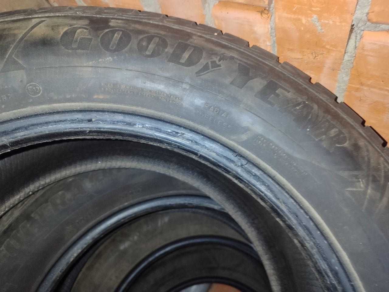 Зимові шини Goodyear Ultra Grip 225/65 R17 ICE SUV