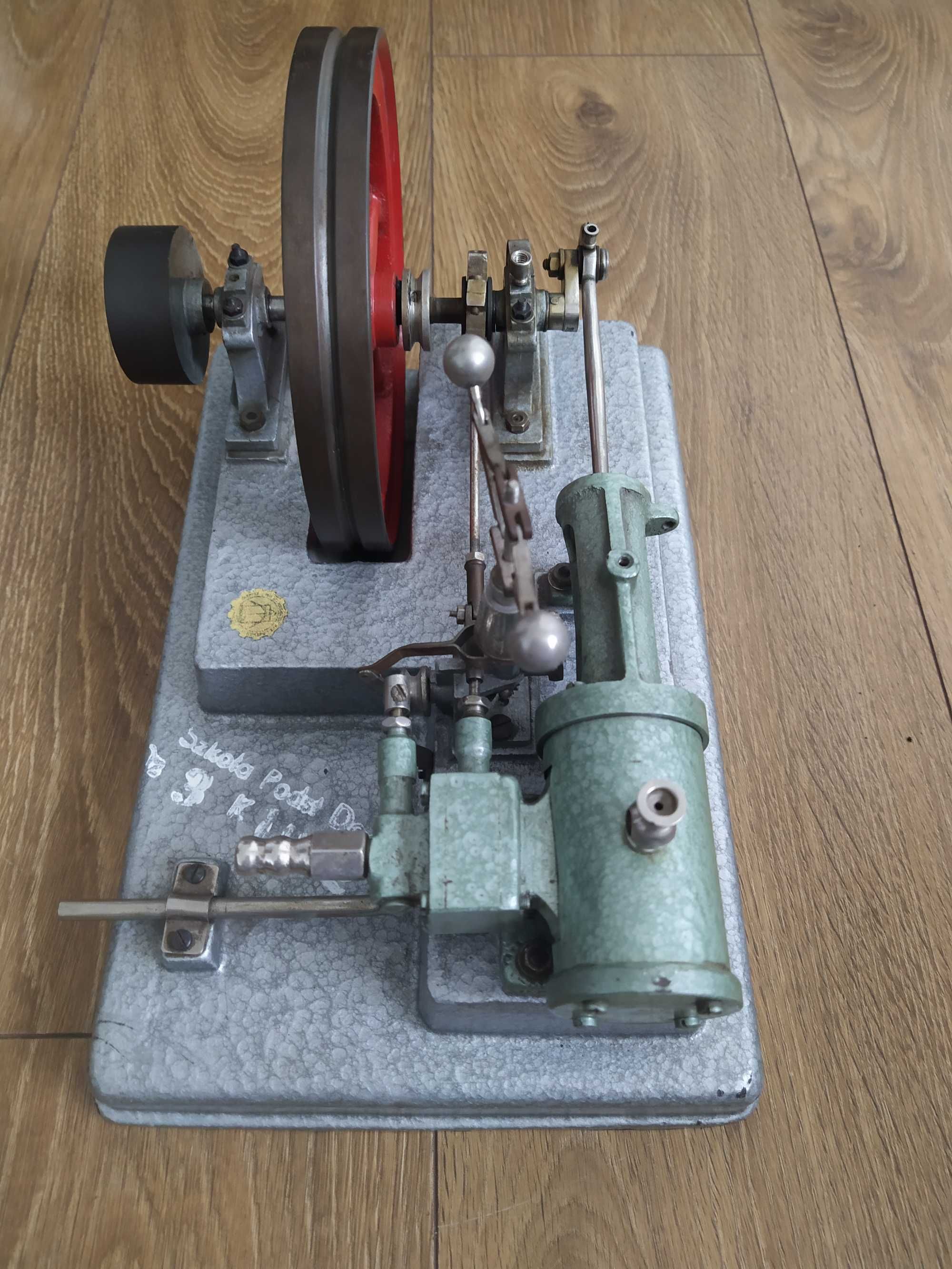 Maszyna parowa model