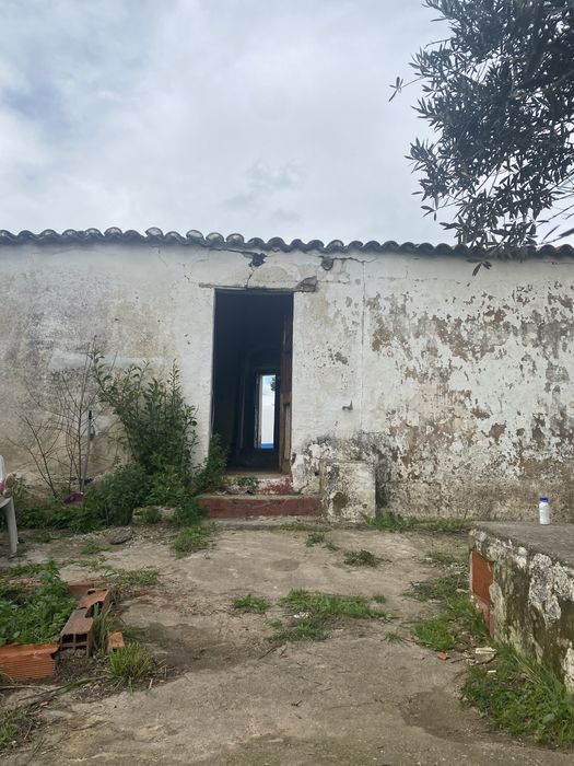 Casa centro historico de Mourão com vista para o castelo.