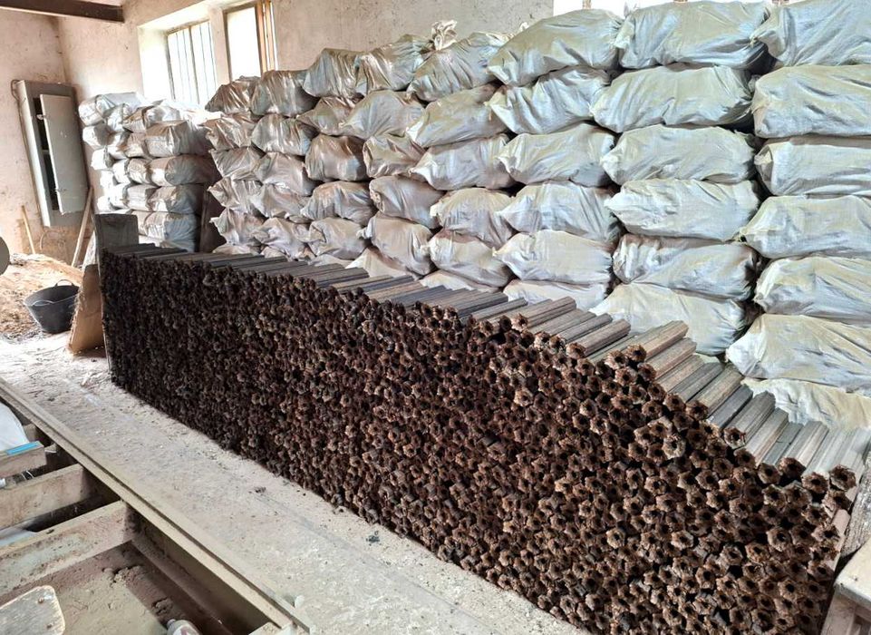 Продажа вугілля брикет пеллет опалення приватних будинків