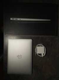 Продам Apple MacBook Air 13” 2011