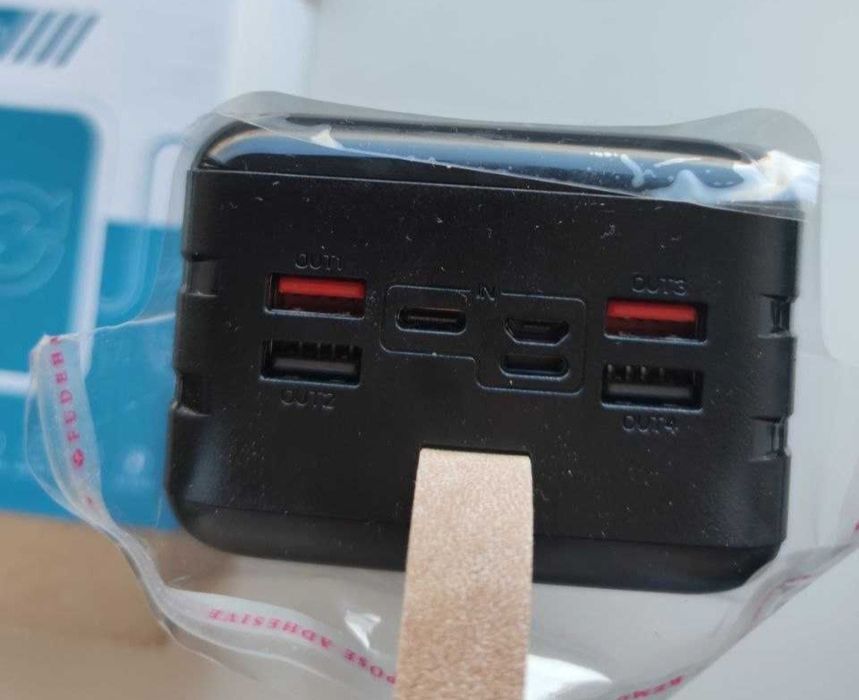 Павербанк з ліхтарем. 60000 mAh