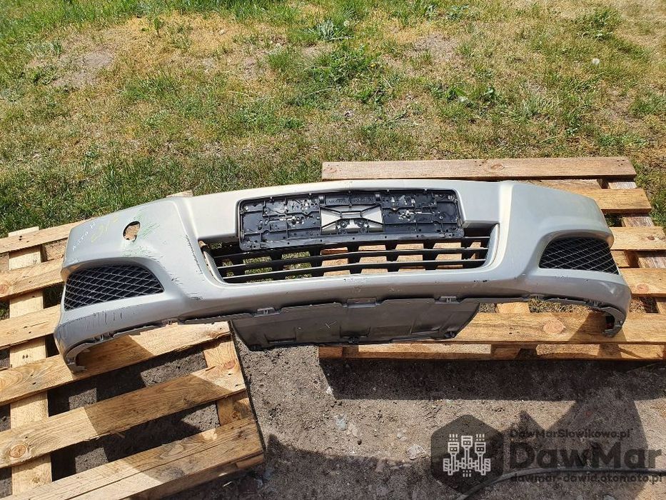 Opel Astra H Zderzak przód