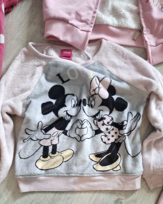 Paka ubrań Disney dla dziewczynki rozm 122/134