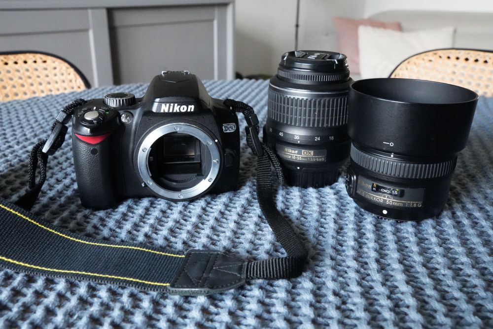 NIKON D60/NikkorDX 18-55 mm/Nikkor 50 mm 1/8