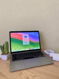 Macbook Air 13" 2020 i5-1030NG7 16/256Gb 161 ЦИКЛ