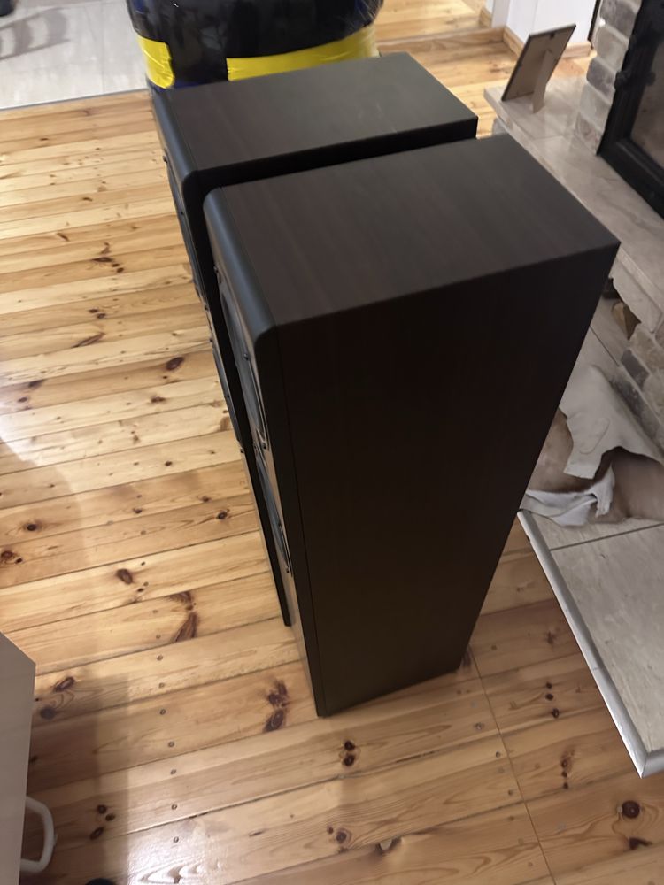 Dwie kolumny Pylon Audio Opal 23