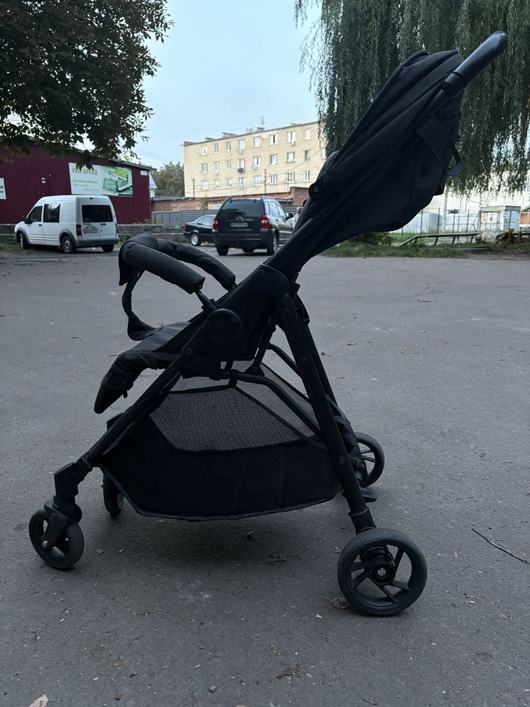 Продам візочок прогулянковий