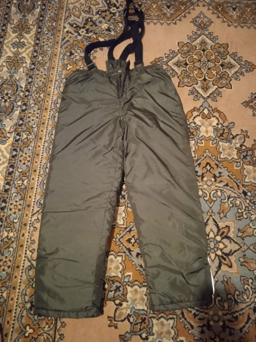 Продам зимние штаны новые