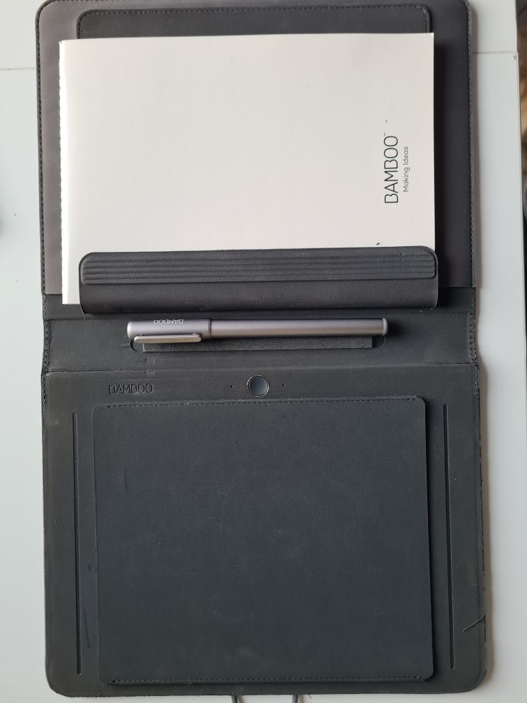 Cyfrowy notatnik WACOM Bamboo Folio (s)