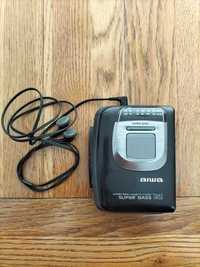 Stary Walkman marki Aiwa, model TA153 Vintage