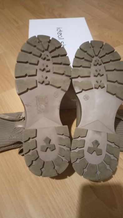 Buty damskie zimowe