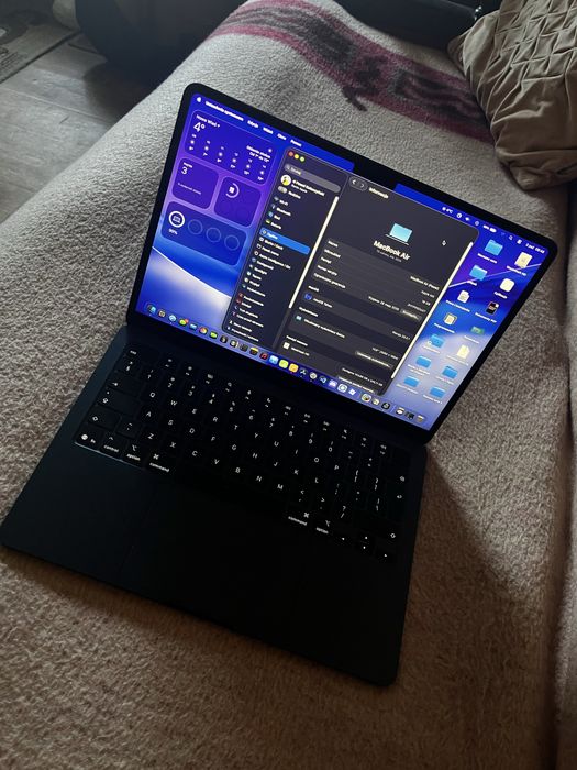 Macbook Air 13 m4 256/16GB