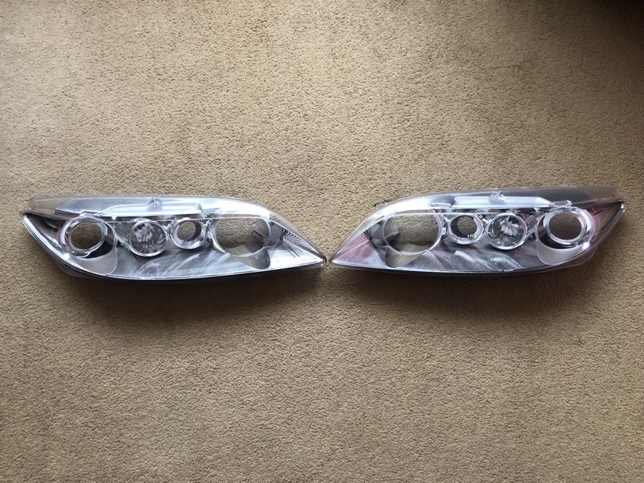 Скло з масками на мазда 6gg