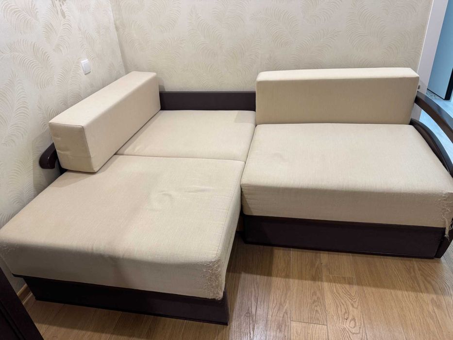Срочно продам диван. Качественный раскладной 2 спальный диван кровать