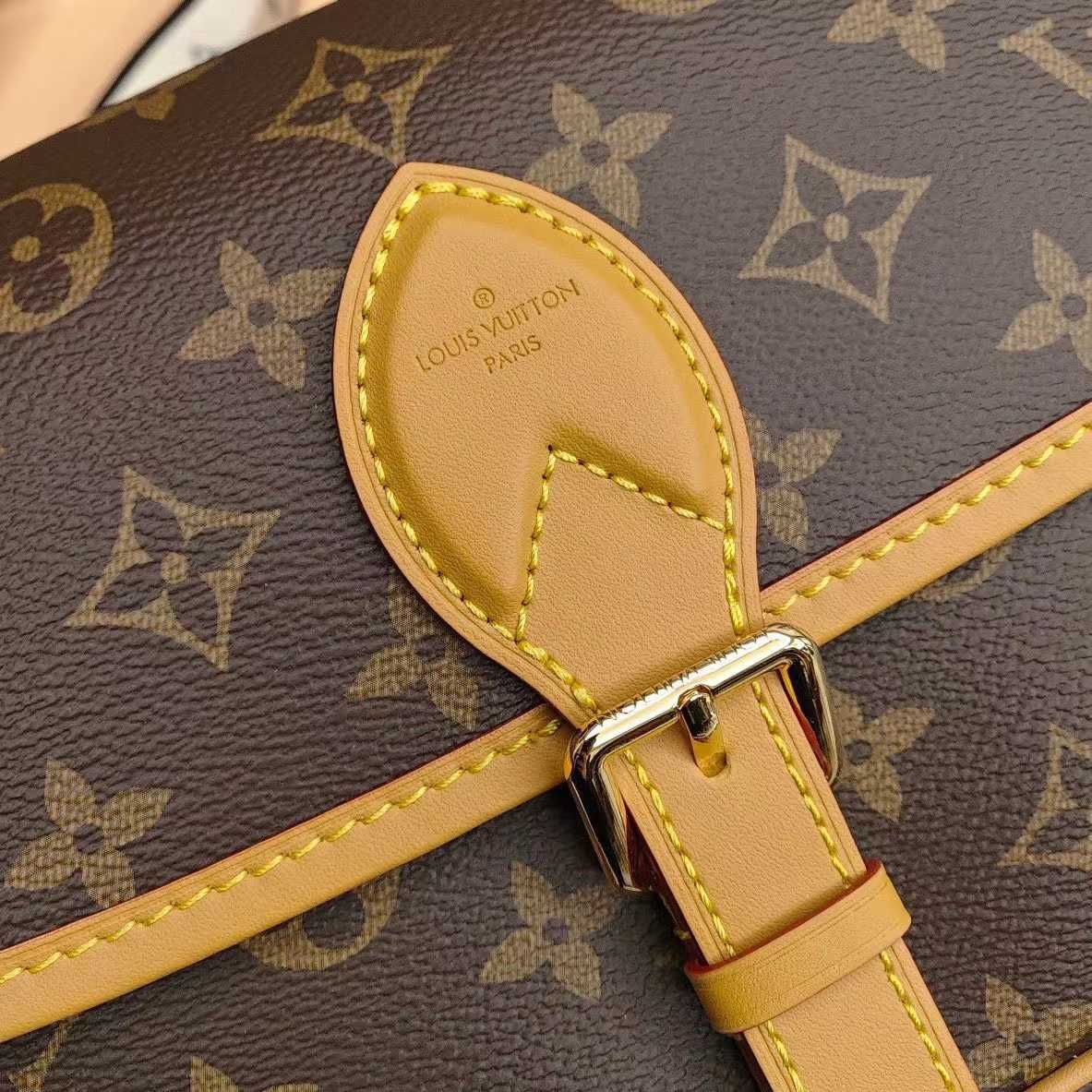 LOUIS VUITTON Torby i plecaki