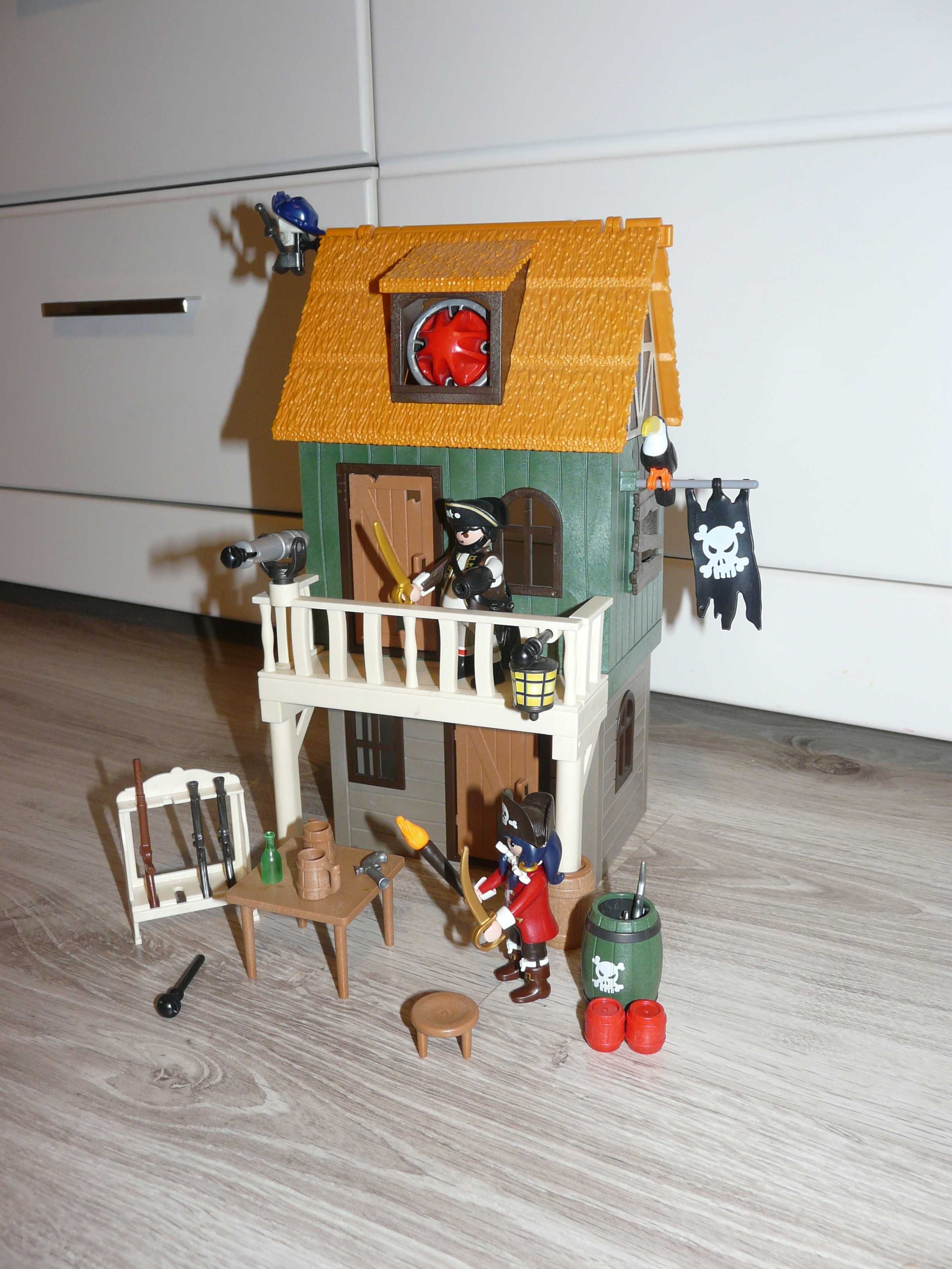 Playmobil kryjówka piratów