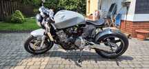 Honda Hornet 600 bobber, coffie