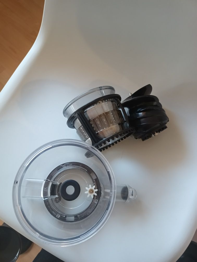 Wyciskarka wolnoobrotowa Eldom pj400