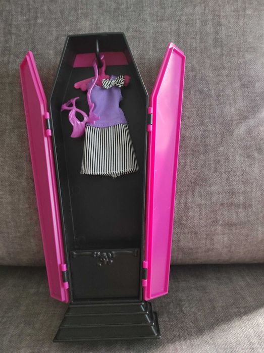 Тваринки та домовинка