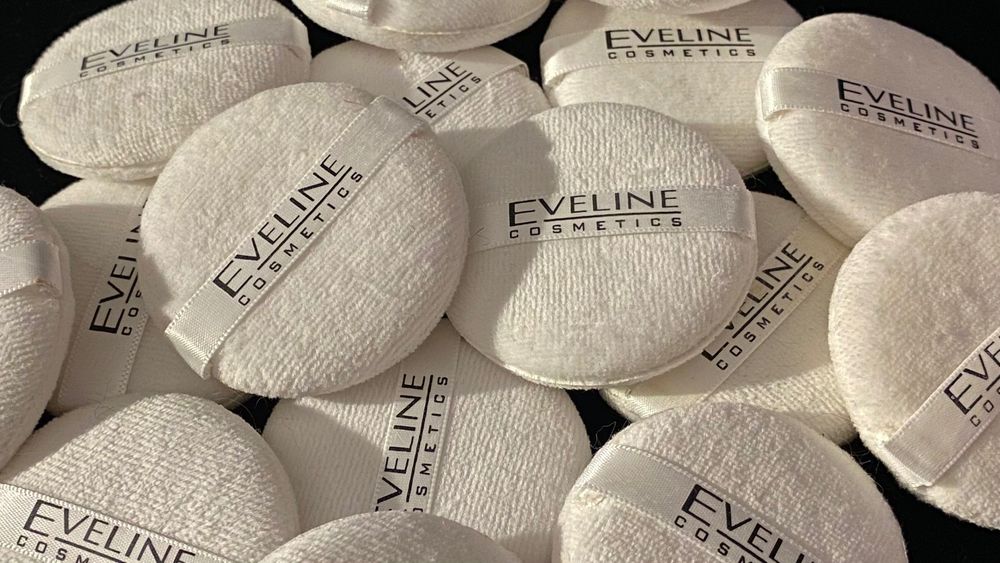 Спонж (пуховка) для макіяжу від Eveline