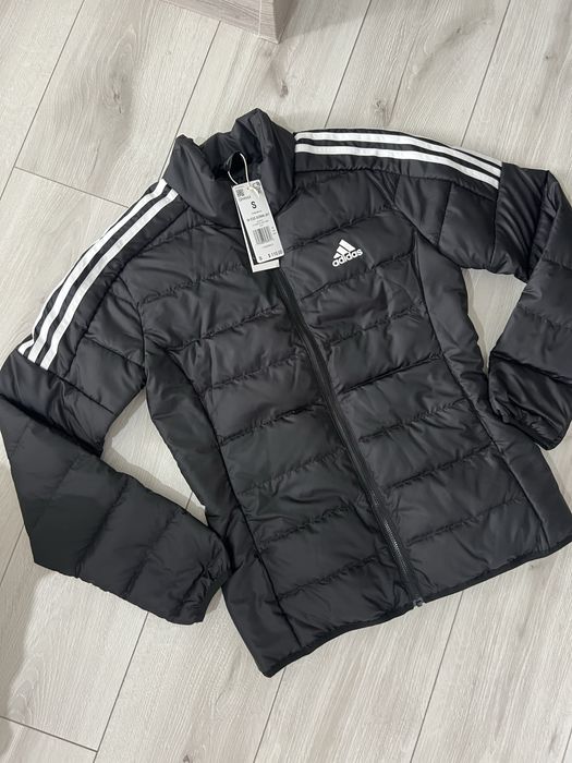 Пуховик adidas S , M  оригинал 80/20 пух перо