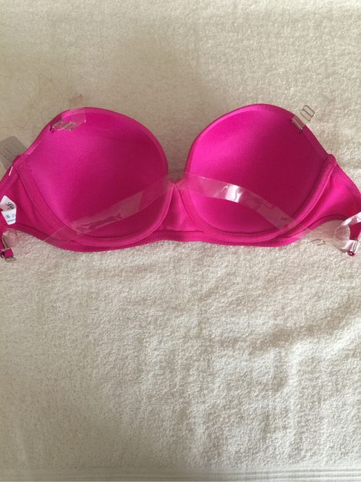 Biustonosz do odkrytych pleców