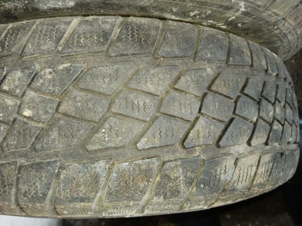 Opony zimowe 165/70 R13 używane