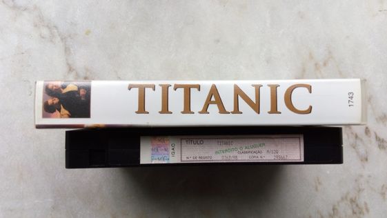 Filme em VHS - Titanic