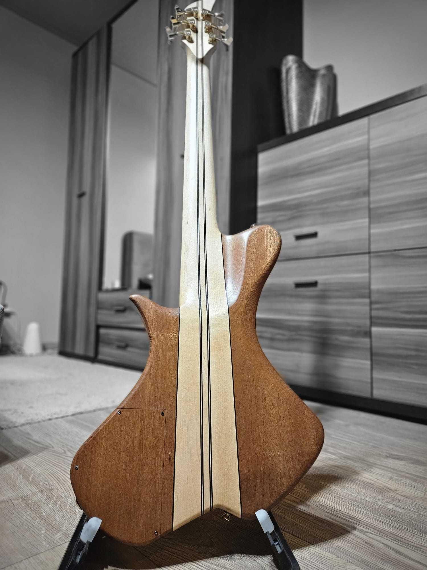 Gitara Basowa Custom