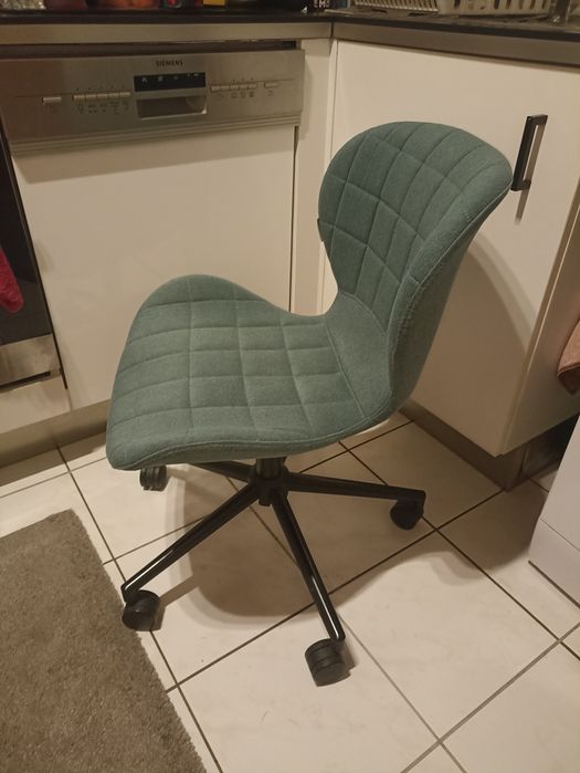 Комп'ютерне крісло