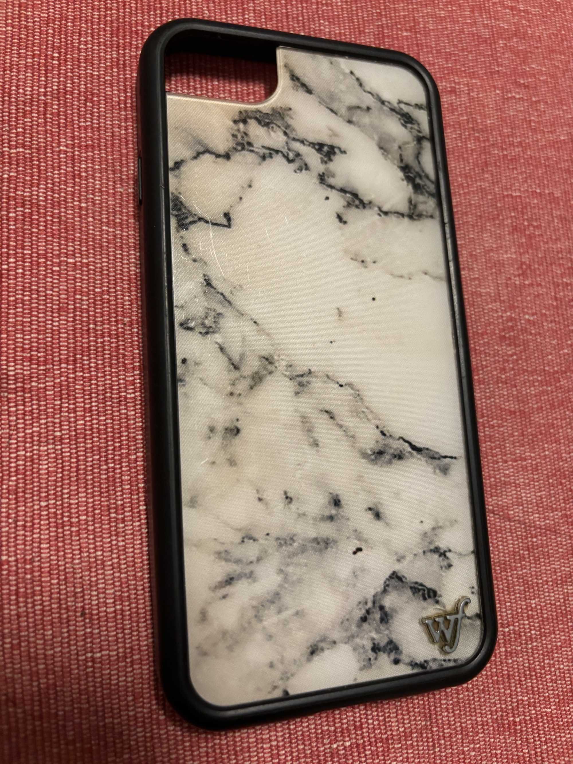 iPhone SE (2020) z etui w pakiecie :)