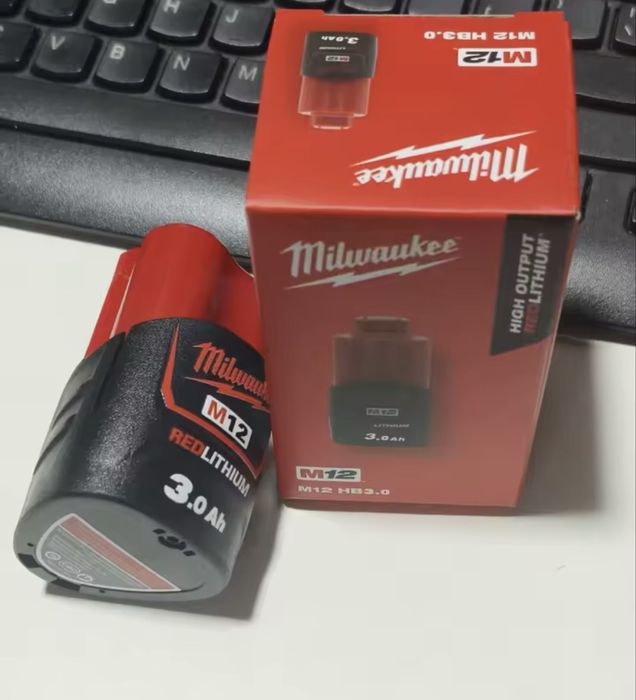 Bateria M12 Milwaukee