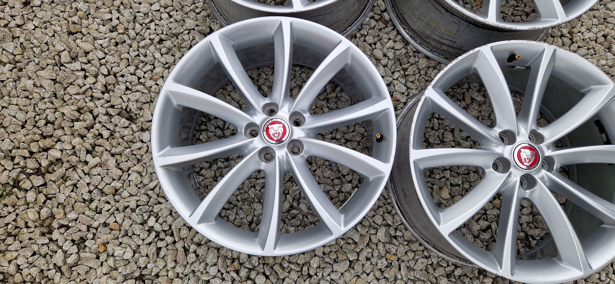 Oryginalne felgi Jaguar 19 cali 5x108