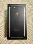 Продам Iphone 7 128GB black идеальное состояние.